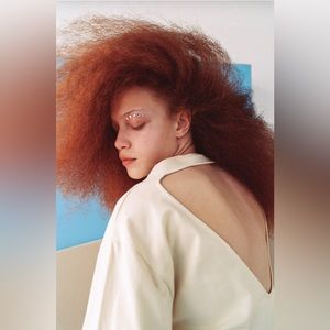 Zara short sleeve open back T-shirt cream colored size L